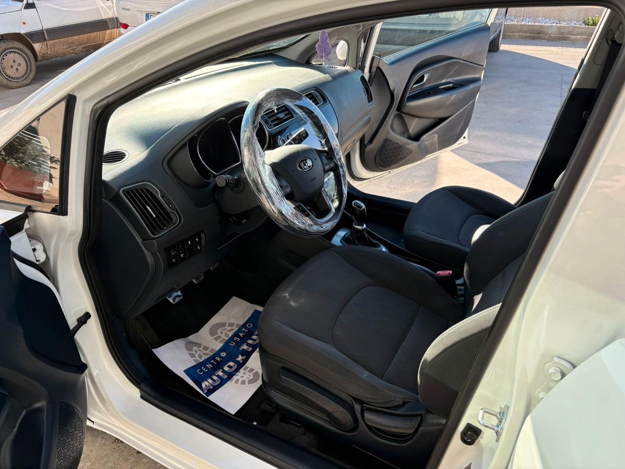 Kia Rio 1.4 CRDi 5p. Cool Collection