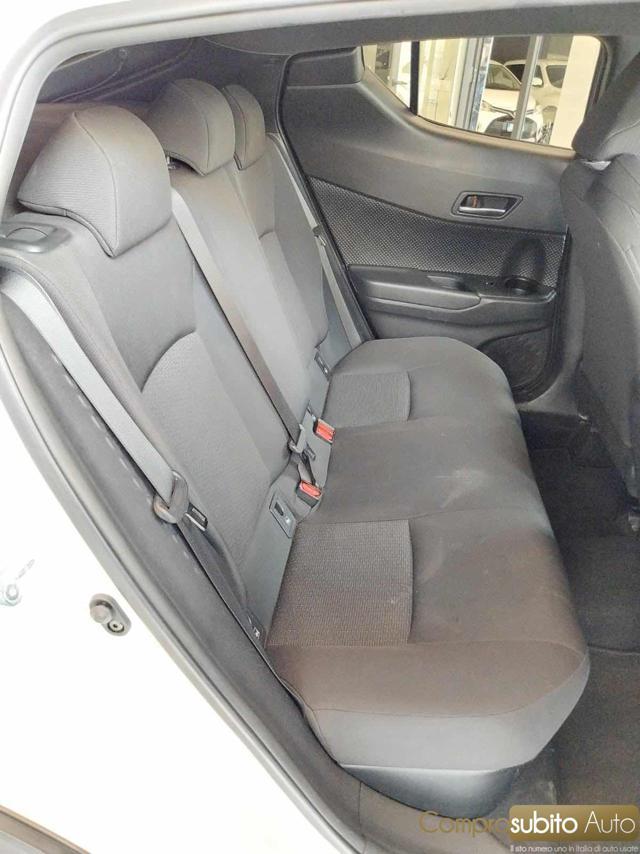 TOYOTA C-HR 1.8 Hybrid E-CVT Trand PROMO