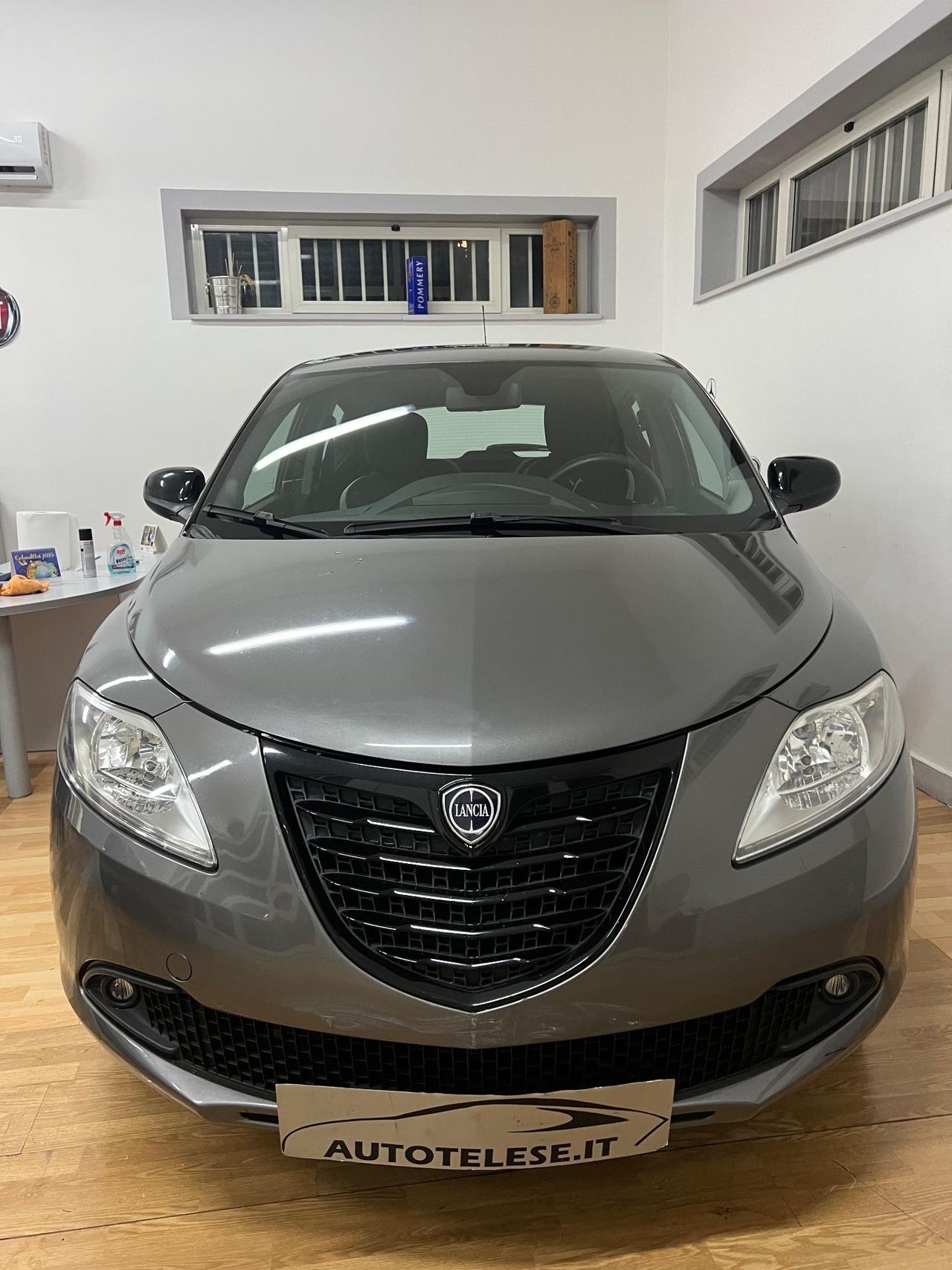 Lancia Ypsilon 0.9 TwinAir 85 CV 5 porte Metano Ecochic Gold