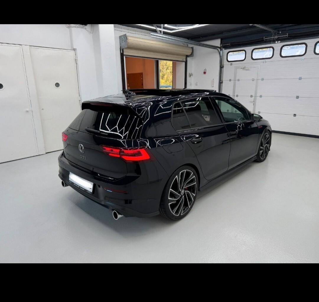 Volkswagen Golf 8 GTI 2.0 TSI DSG