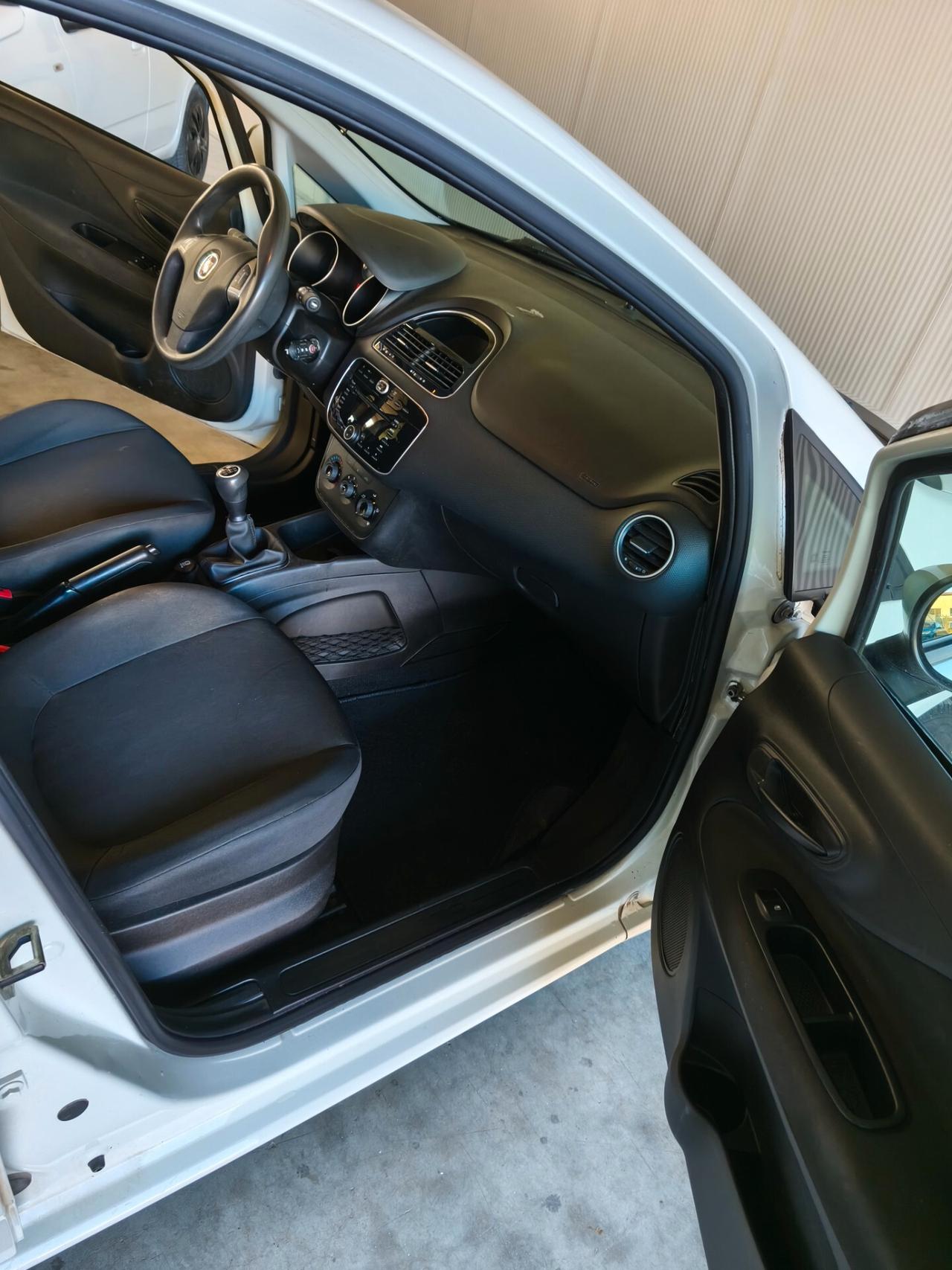 Fiat Punto 1.3 MJT 75 CV 5 porte