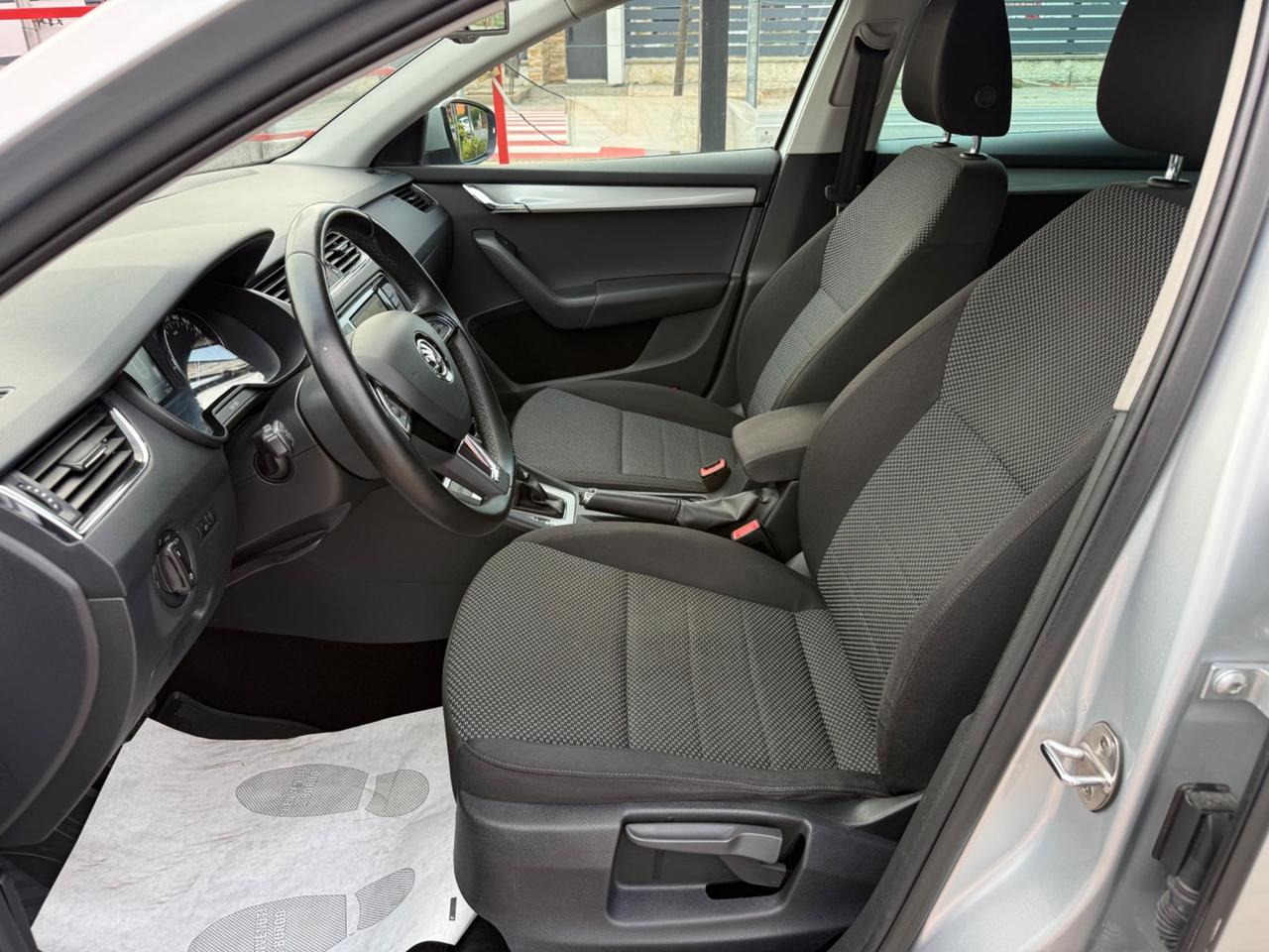 Skoda Octavia 1.6 TDI CR 110 CV DSG Wagon Style