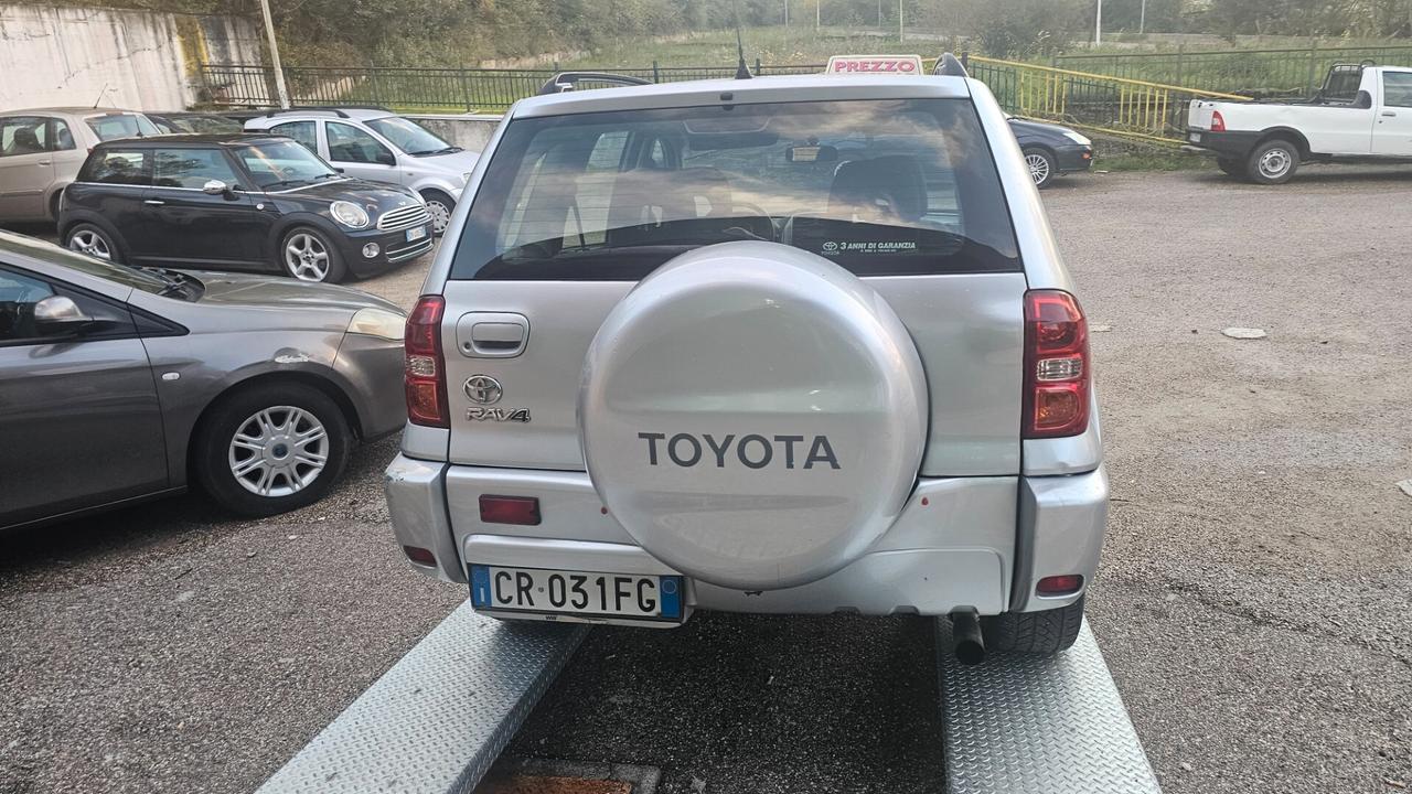 Toyota RAV 4 RAV4 2.0 Tdi D-4D cat 5 porte Sol