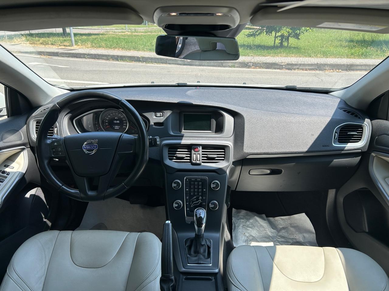 Volvo V40 D2 1.6 Powershift Momentum