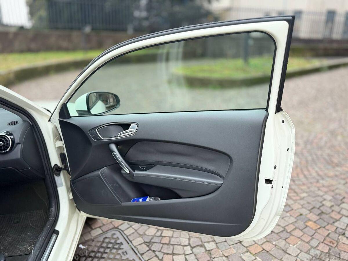 Audi A1 1.6 tdi Ambition 105cv