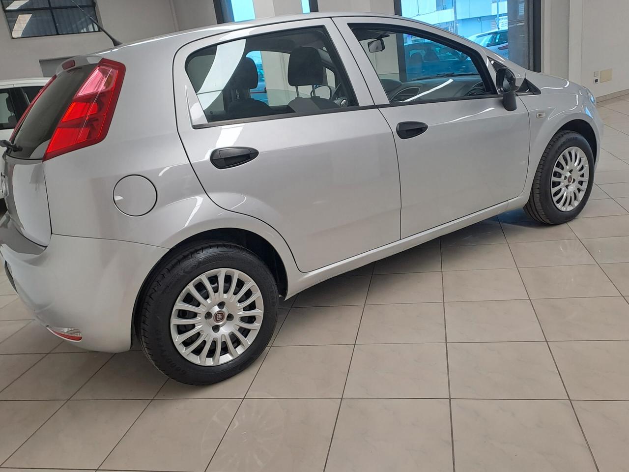 Fiat Punto 1.2 8V 5 porte Street