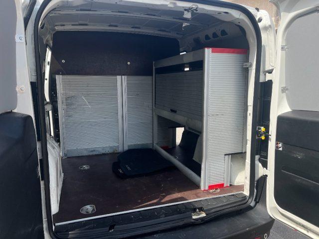 FIAT Doblo' Maxi DOPPIA PORTA CON SCAFFALATURA
