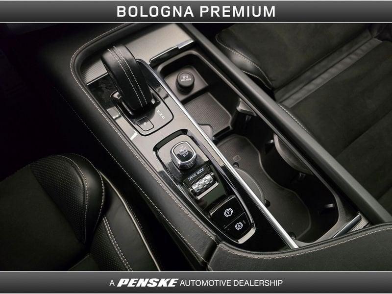 Volvo XC90 XC90 B5 (d) AWD Geartronic 7 posti R-design