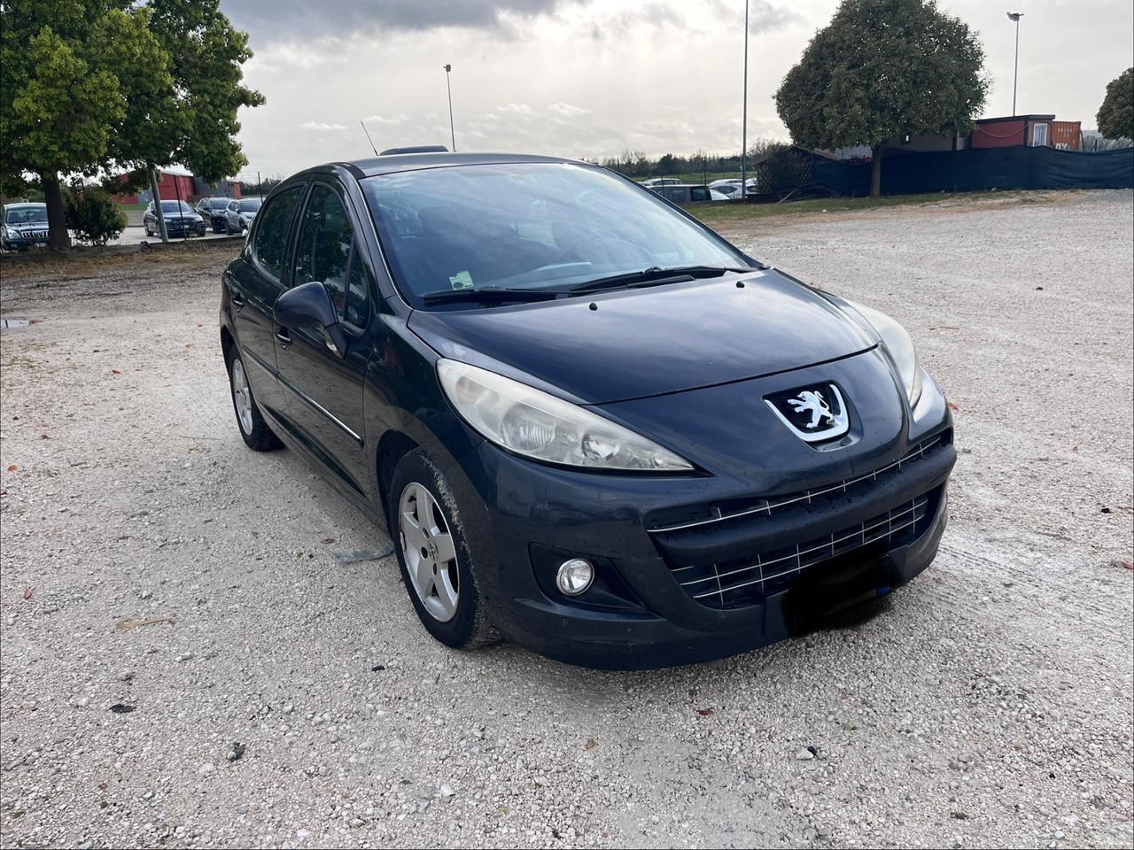Peugeot 207 1.4 HDi 70CV 3p. Active