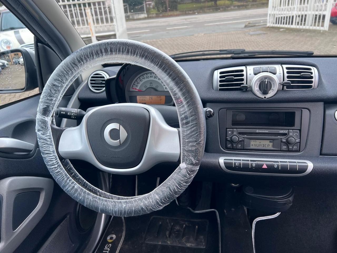 Smart ForTwo 1000 52 kW MHD coupé passion