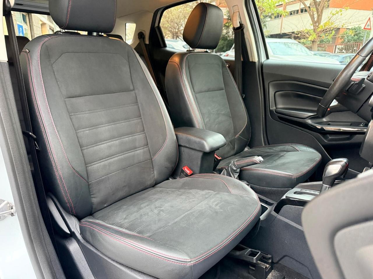 Ford EcoSport ST LINE CAMBIO AUTOMATICO