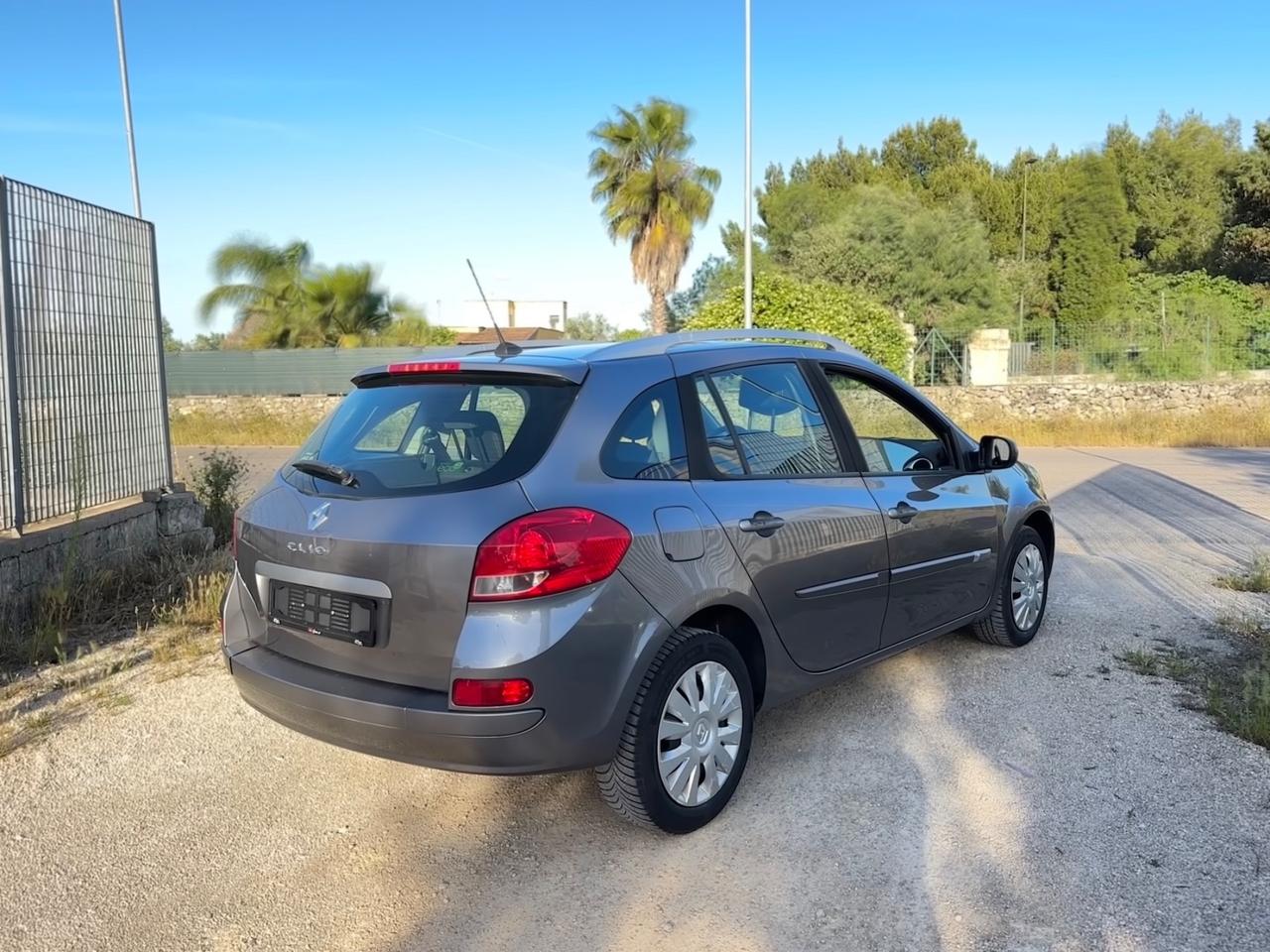 Renault Clio 1.5 dCi 85CV SporTour TomTom-2009