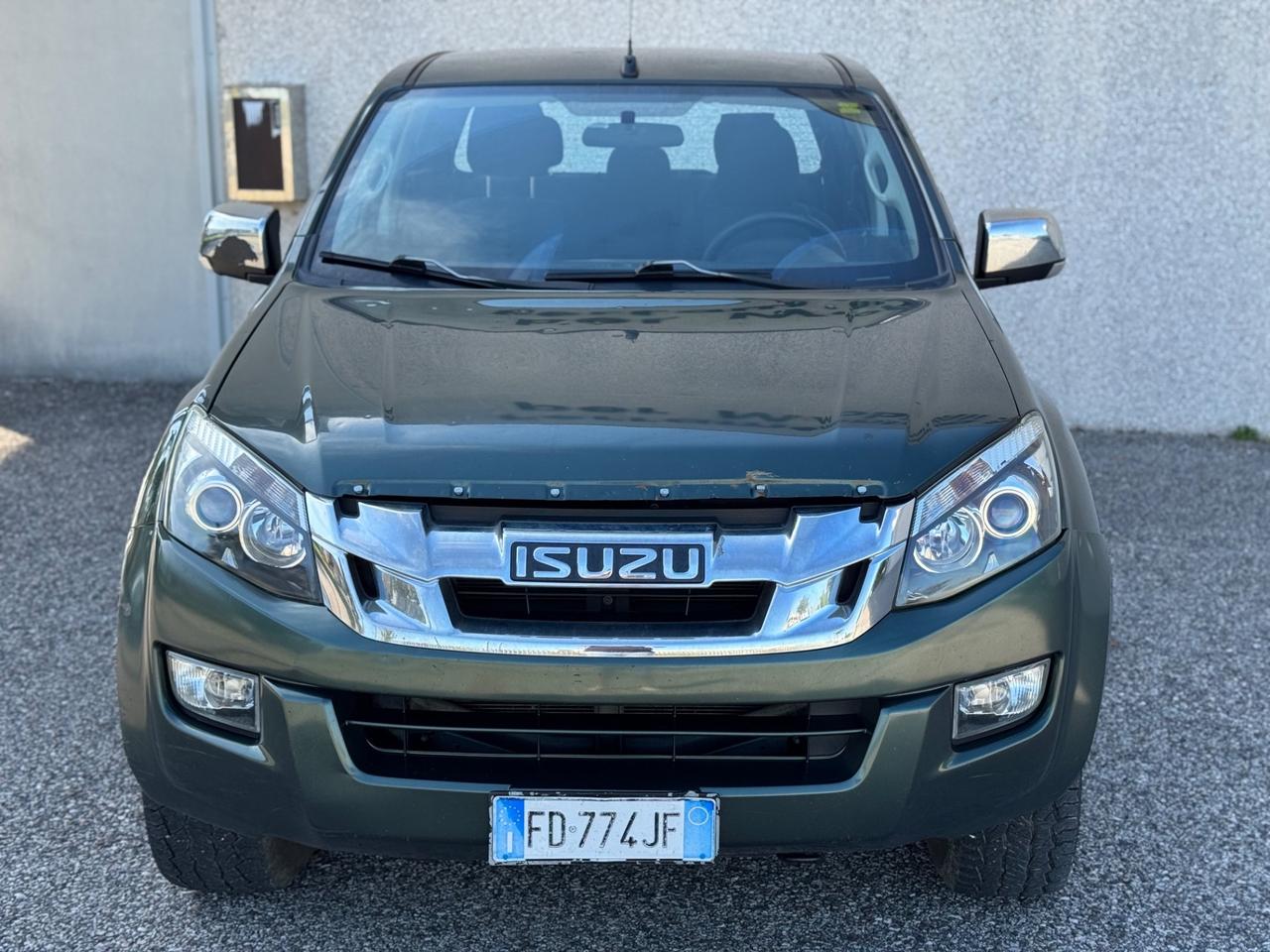 Isuzu D-Max 2.5Td 163cv Aut. Solar 4WD