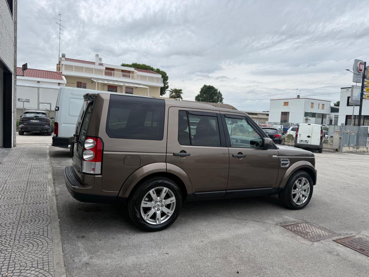 Land Rover Discovery 4 3.0 SDV6 245CV SE ESPETTACOLARE