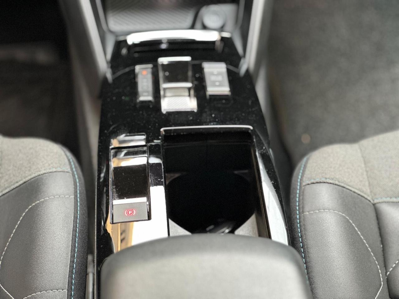 Citroen C4 BlueHDi 130CV EAT8 Shine