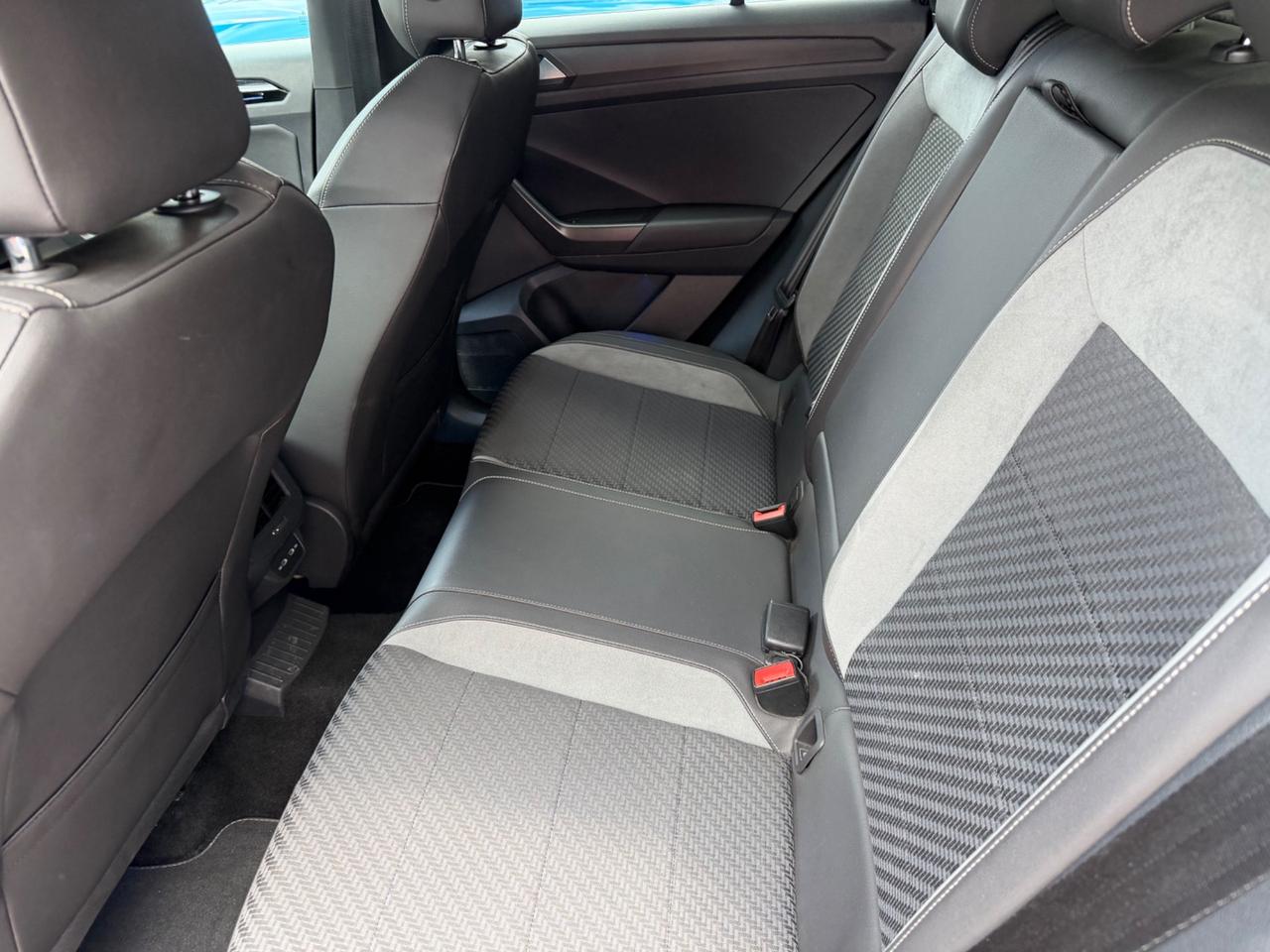 Volkswagen T-Roc R 2.0 TSI DSG 4MOTION BlueMotion Technology