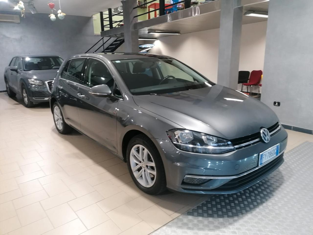 Volkswagen Golf 1.6 TDI 115CV DSG 5p. Business BlueMotion Technology