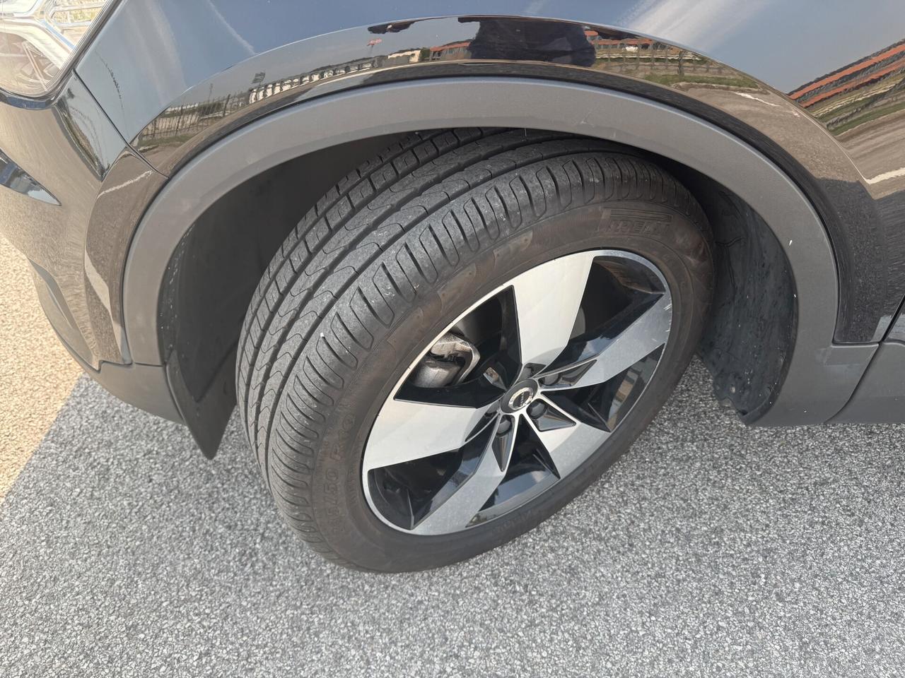 Volvo XC40 D4 AWD Momentum Pro 2.0 TDCi 190CV S&S