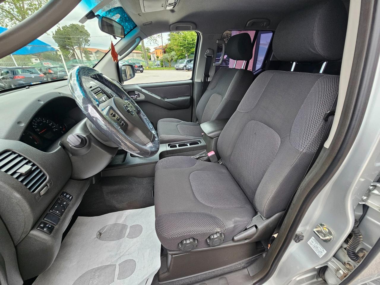 Nissan Navara 2.5 dCi 4 porte Double Cab