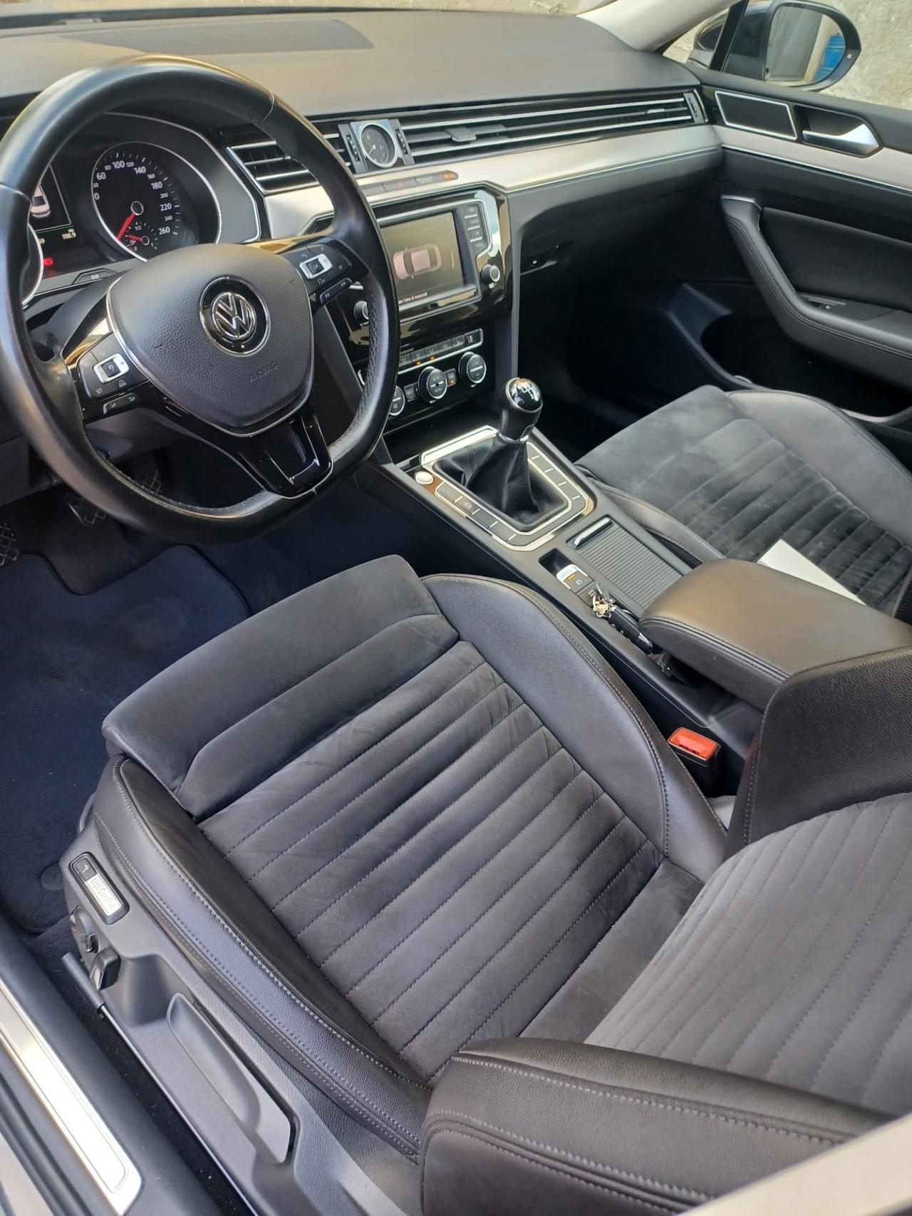 Volkswagen Passat Berlina 2.0 Tdi 150CV Executive