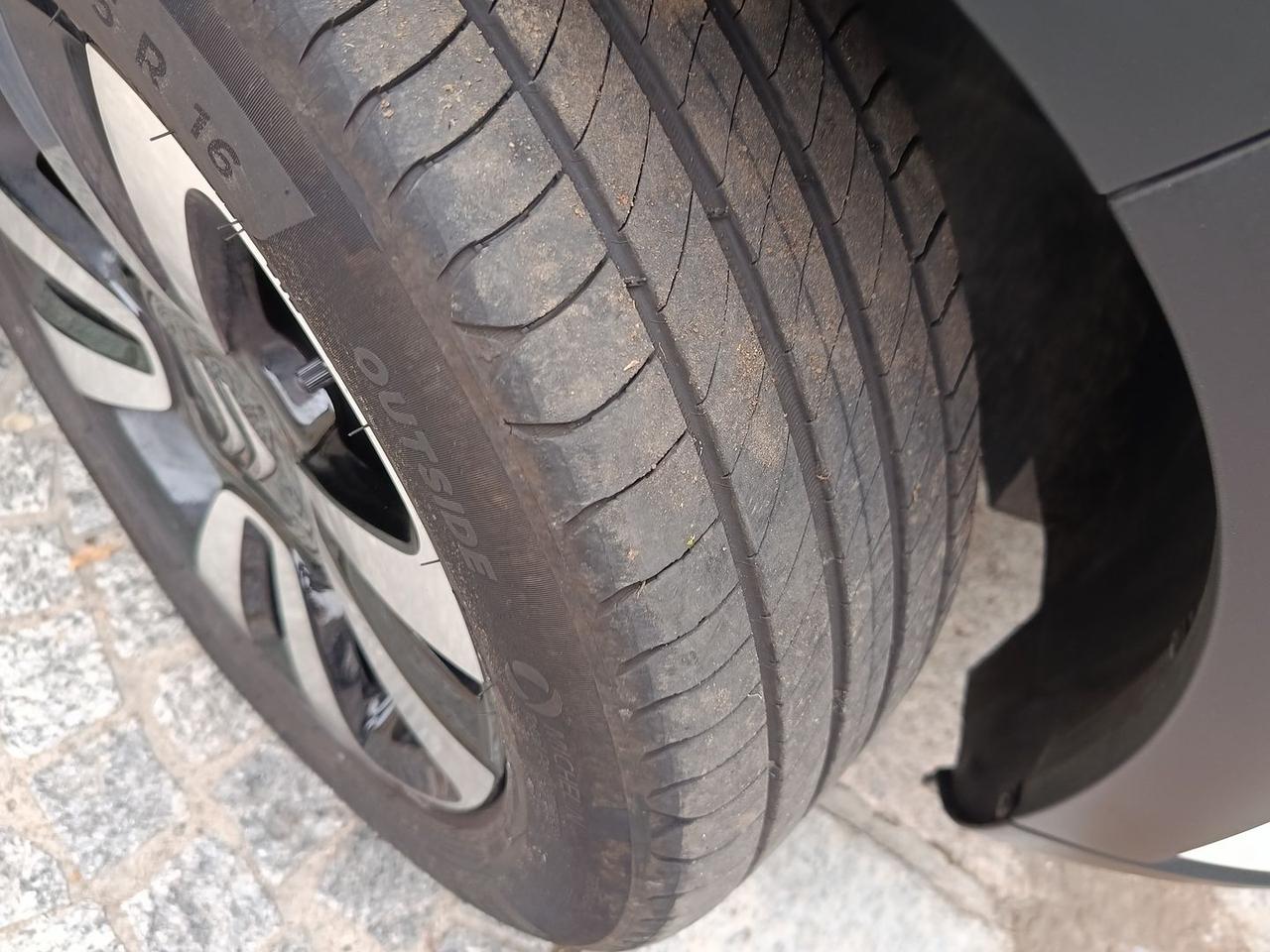 Citroen C3 1.2 PureTech 82 Shine #6840
