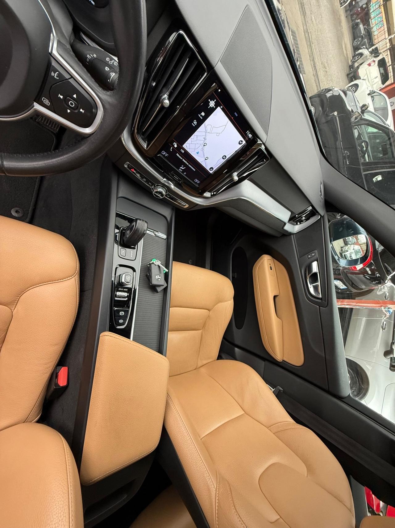 XC60 AWD Geartronic Business-unipro-rate-iva ESP -