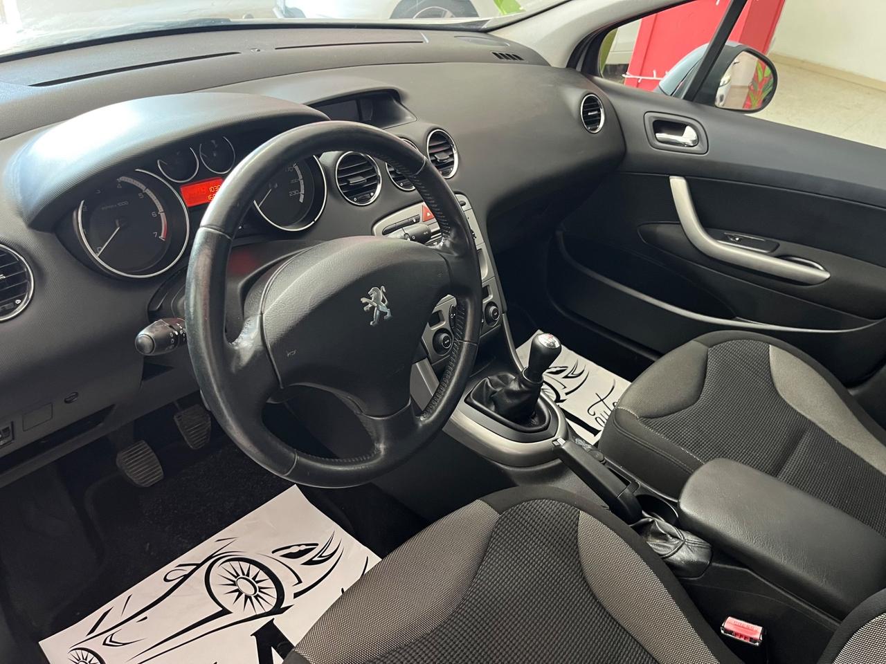 Peugeot 308 1.6 VTi 120CV 5p. Active