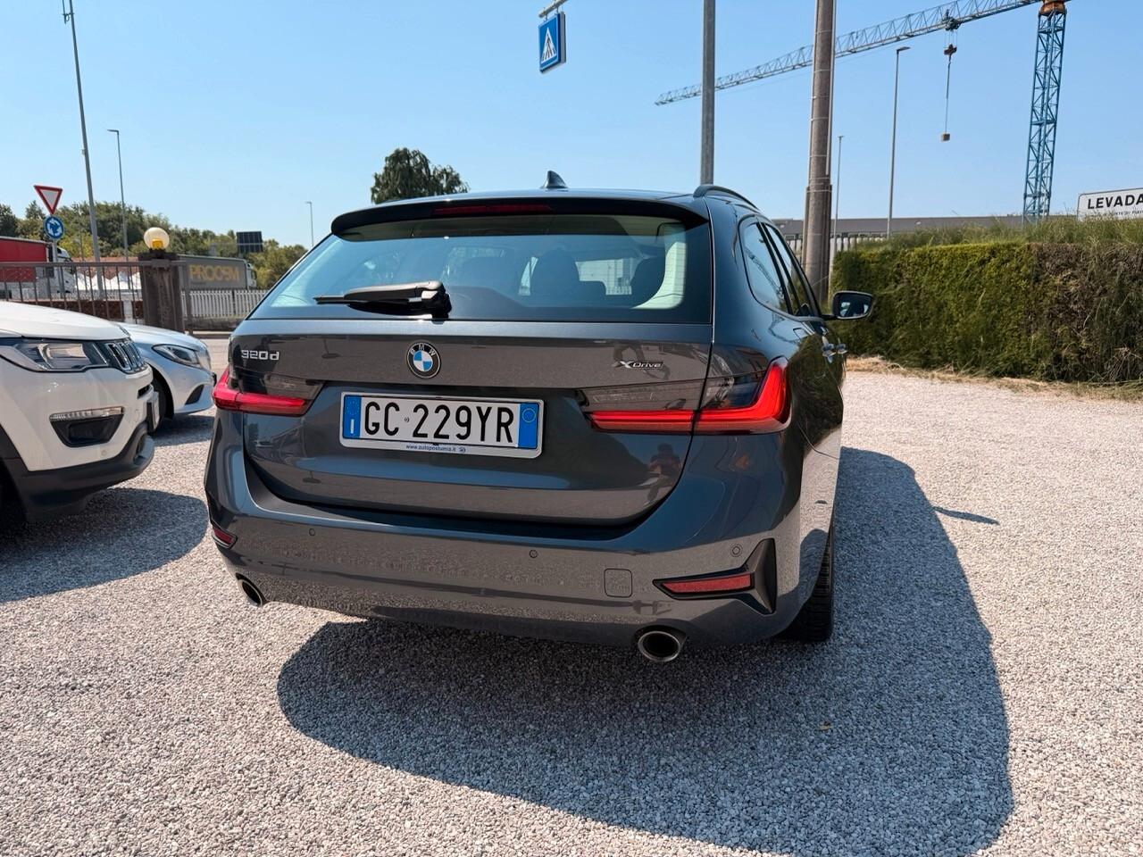 Bmw 320 d Touring mhev 48V Xdrive Business Advantage auto