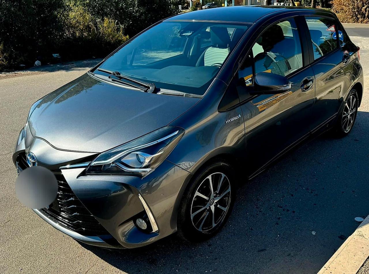 Toyota Yaris 1.5 Hybrid 5 porte Business