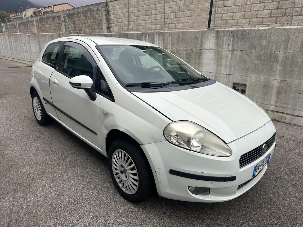 Fiat Grande Punto 3 Porte Grande Punto 3p 1.4 natural power Dynamic 77cv