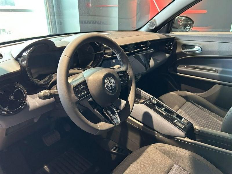 Alfa Romeo Junior 1.2 ibrida 145cv edct6