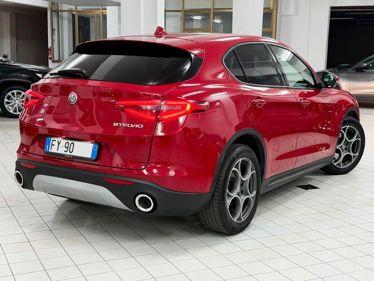 Alfa Romeo Stelvio 2.2 TD 160CV SPORT TECH CERCHI 19 DISTRIBUZIONE OK