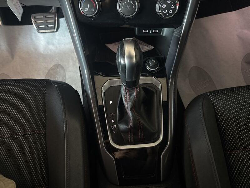 Volkswagen T-Roc T-Roc 2.0 TDI 150 CV DSG R-Line
