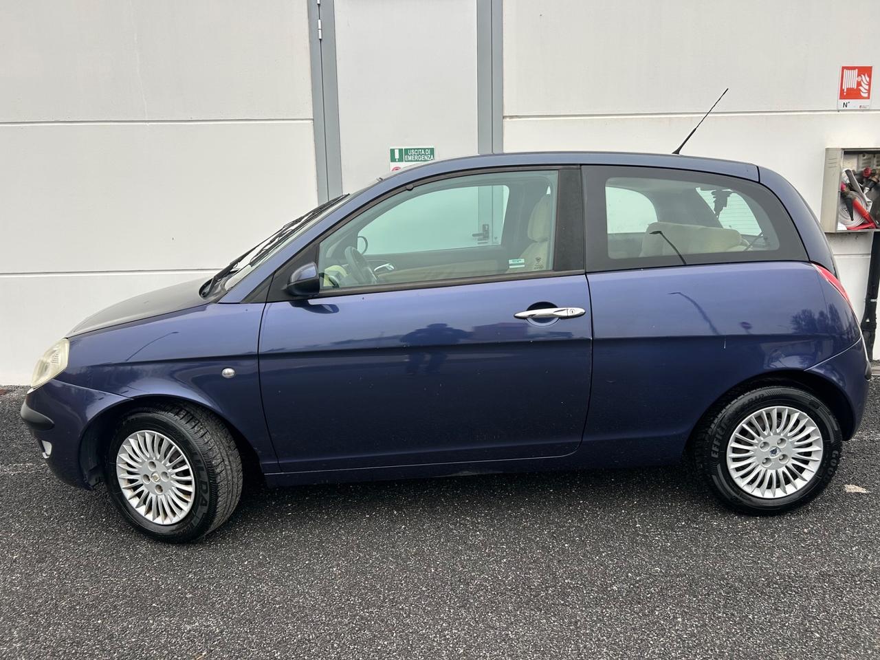 Lancia Ypsilon 1.2 Argento