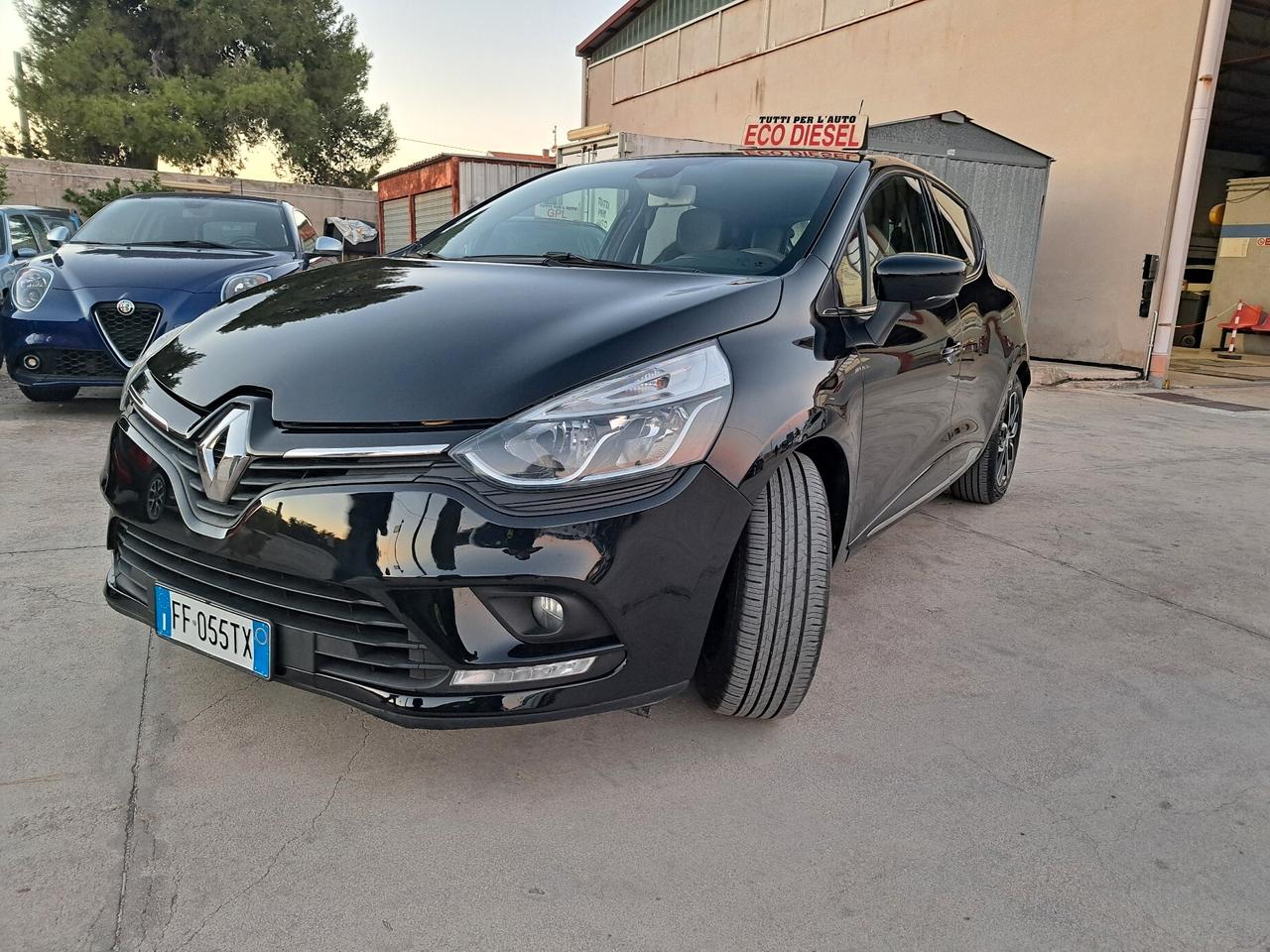 Renault Clio 1.5 dCi 75 CV Moschino - 2016