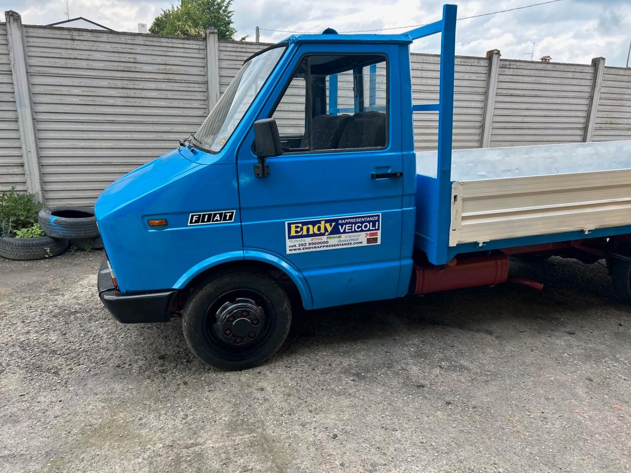 Iveco Daily 35.8 2.5 Diesel PL Cab. Classic