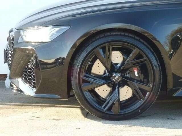 Audi RS6 DYNAMIC PLUS PERFORMANCE B&O 22" BLACK PACK ACC