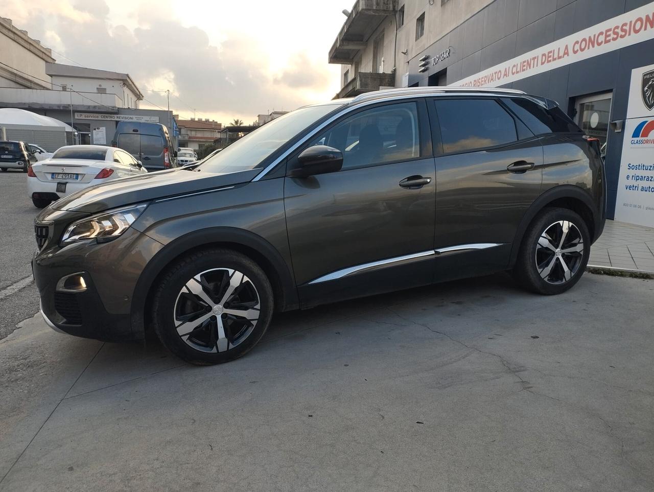 Peugeot 3008 BlueHDi 130 S&S Allure