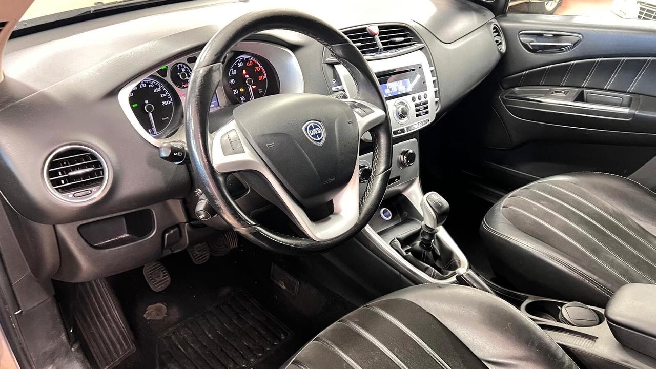 Lancia Delta 1.4 T-Jet 120 CV Oro