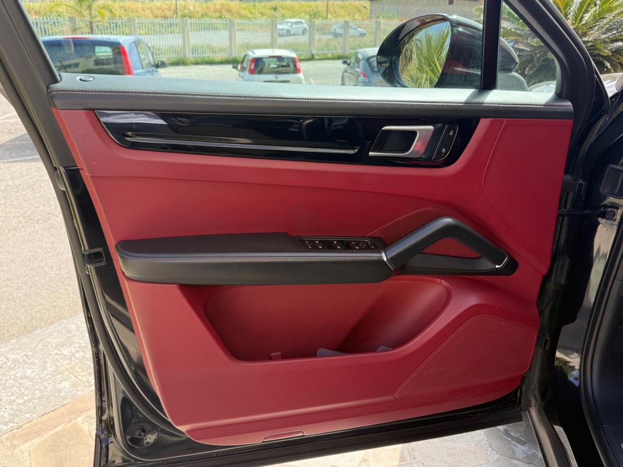 Porsche Cayenne Coupé 3.0 V6 Platinum Edition