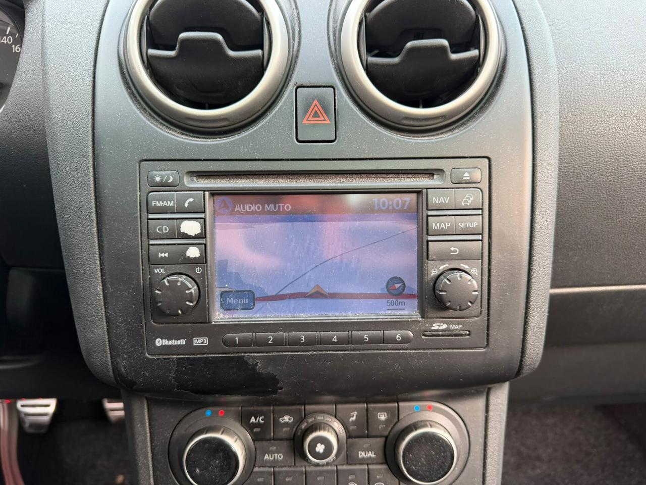 Nissan Qashqai 2.0 dCi DPF Tekna