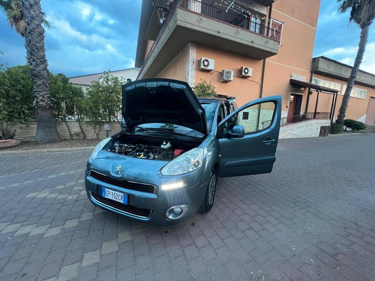 Peugeot Partner Tepee 1.6 HDi 115CV Active