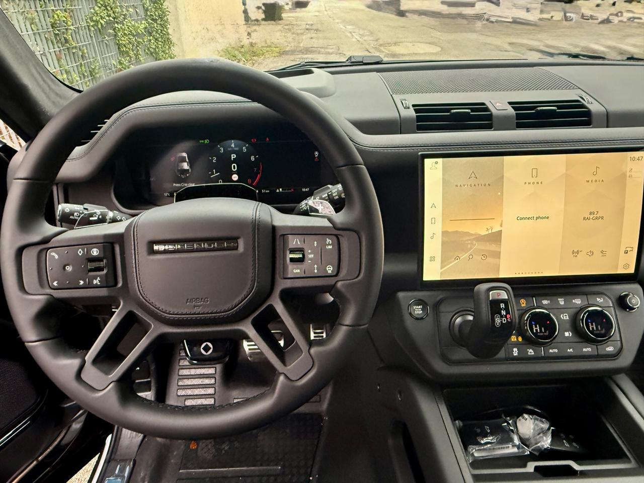 Land Rover Defender 110 4.4 V8 635 CV AWD Auto OCTA Black