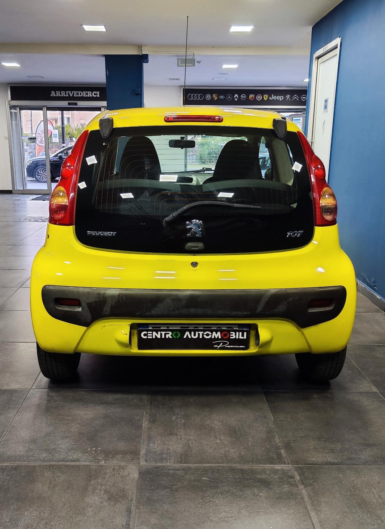 Peugeot 107 1.0 68CV 3p. Plaisir