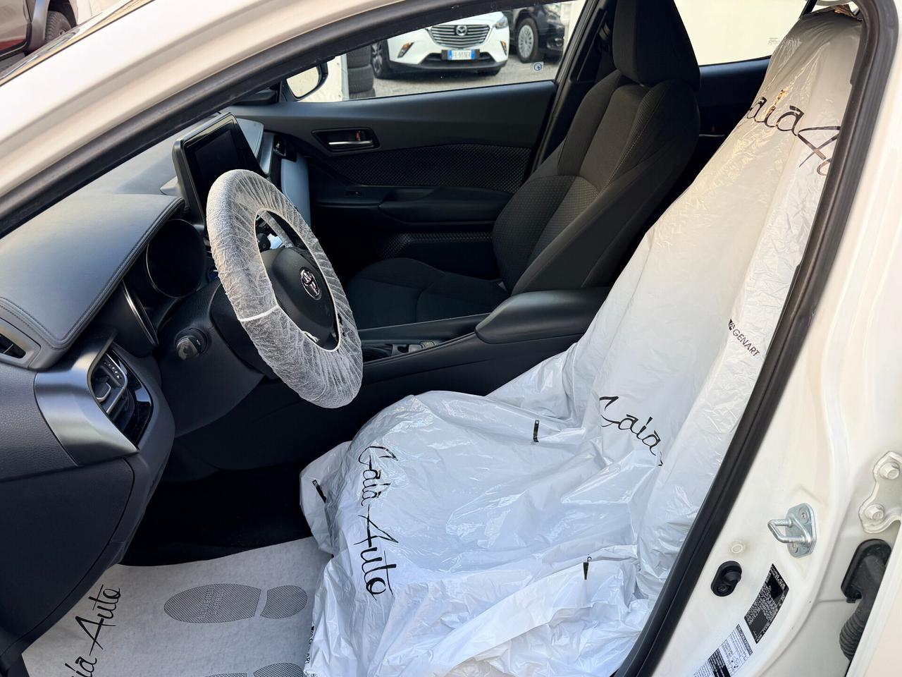 Toyota C-HR 1.8 Hybrid E-CVT Trend