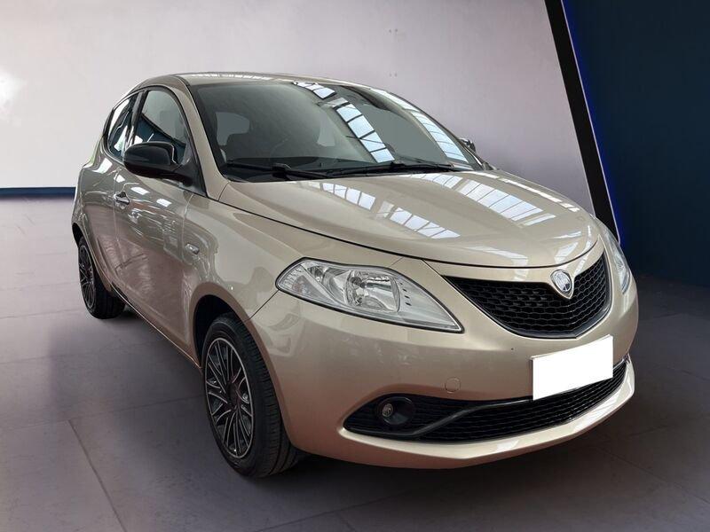 Lancia Ypsilon III 2015 1.0 hybrid Gold s&s 70cv