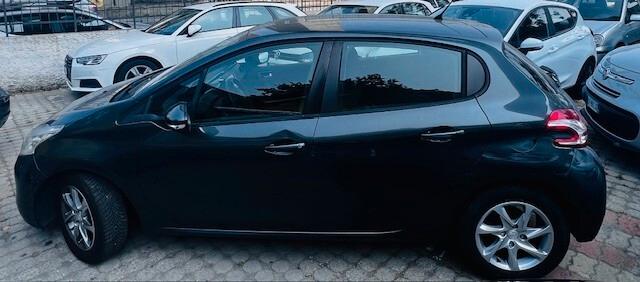 Peugeot 208 1.2 VTi 82 CV 5 porte Allure