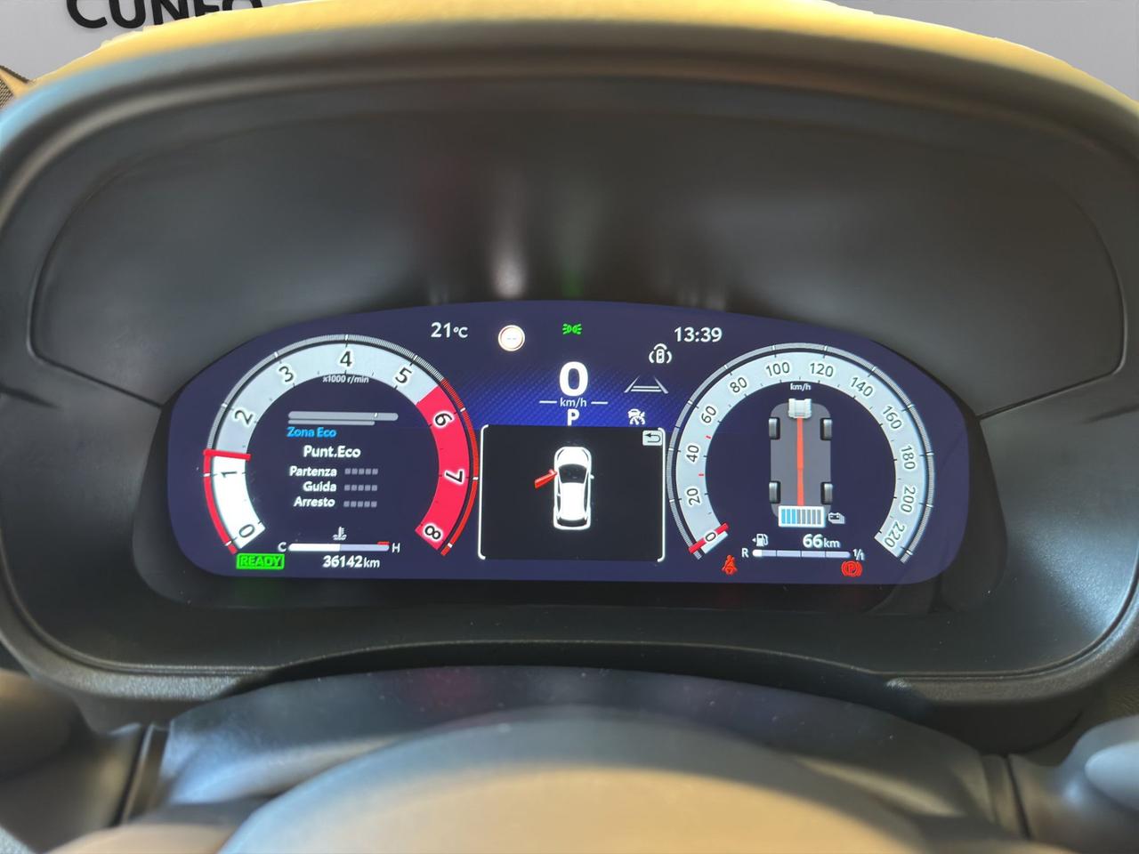 Toyota Yaris 1.5h 130 Lounge