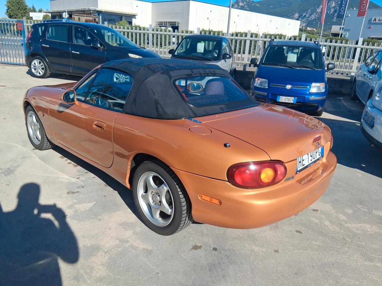 Mazda MX-5 1.6i 16V cat
