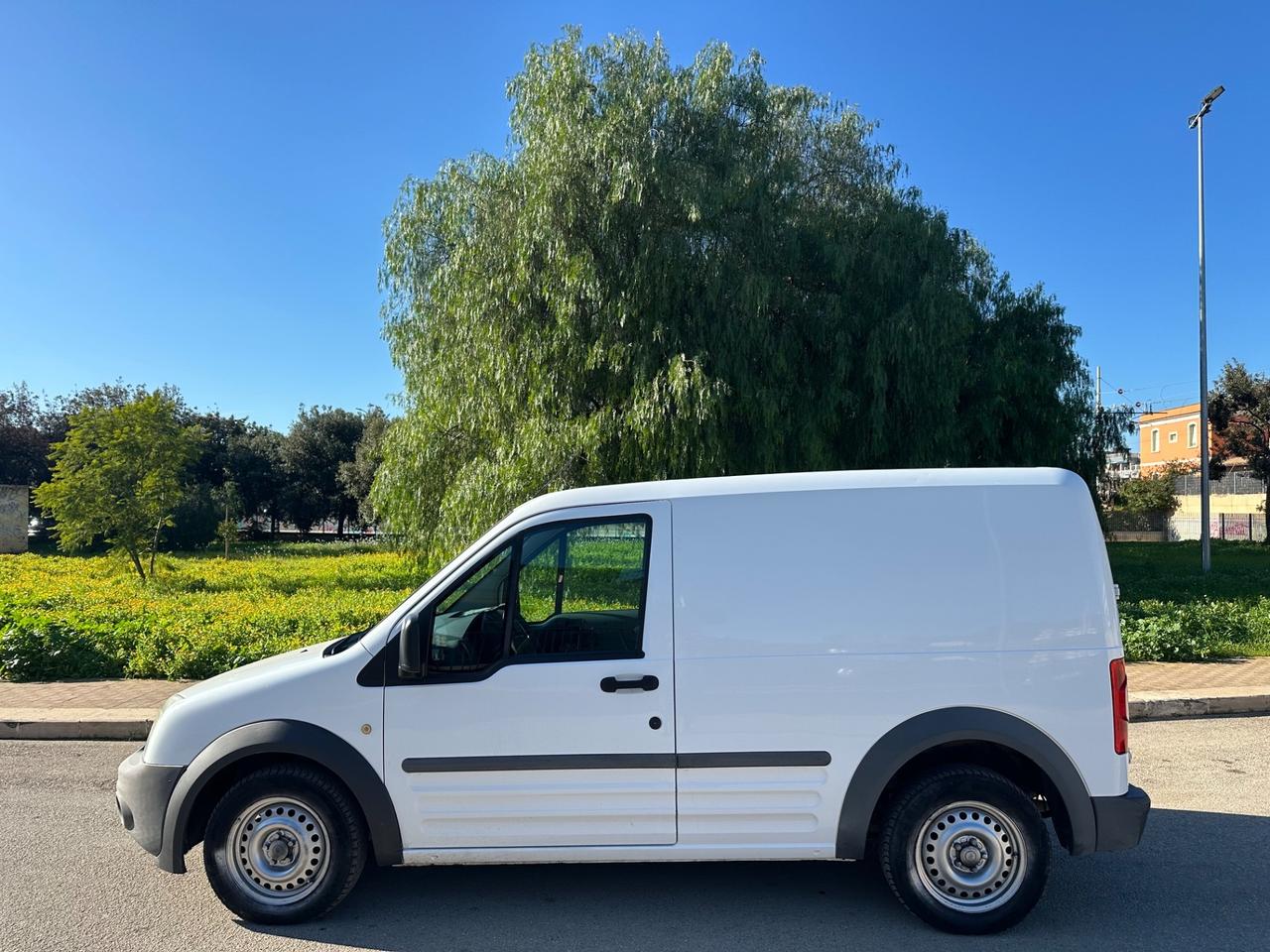 Ford TRANSIT CONNECT 1.8 DIESEL 2010 - CLIMA